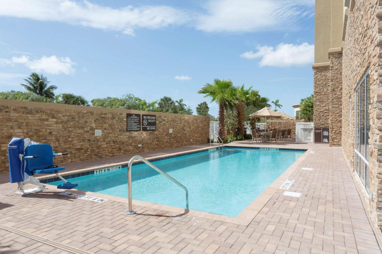 Hampton Inn Fort Lauderdale Pompano Beach Exteriér fotografie